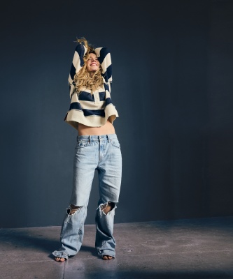 sydney-sweeney-american-eagle-135184024.jpg