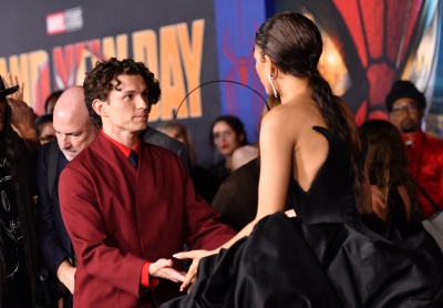 zendaya10-h-8.jpg