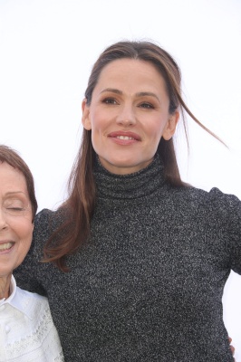 84538340_84501428_jennifer-garner_07102018e_28.jpg