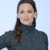 84537972_84501400_jennifer-garner_07102018e_05.jpg