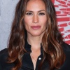 jennifer_0202.jpg
