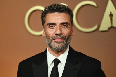 Oscar-Isaac-011.jpg