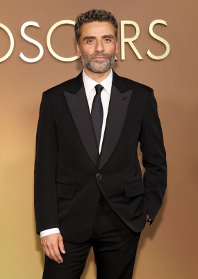 Oscar-Isaac-016.jpg