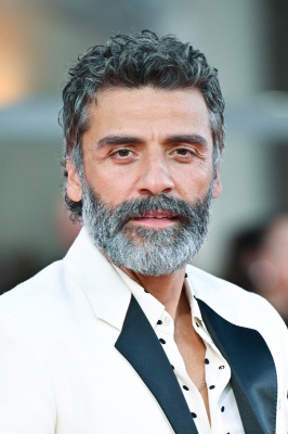 Oscar-Isaac-047.jpg