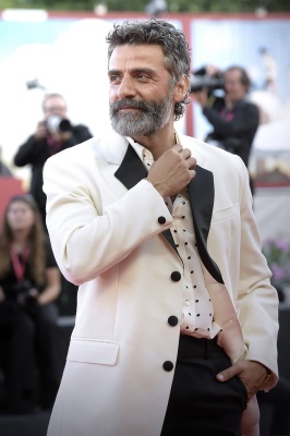 Oscar-Isaac-075.jpg