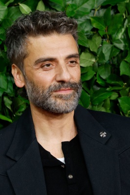 Oscar-Isaac-052.jpg